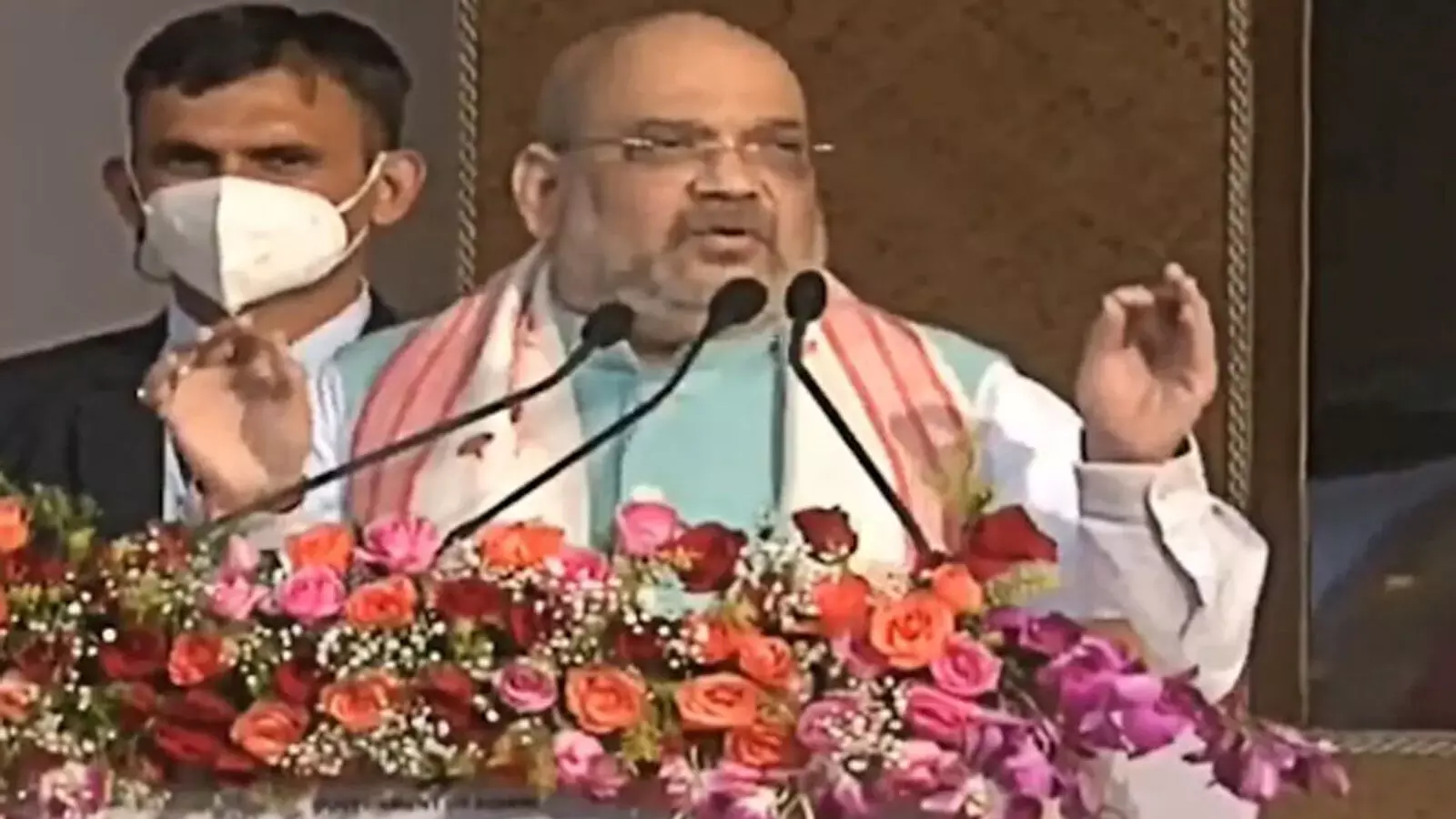 Congress wants to divide people in name of religion: Amit Shah