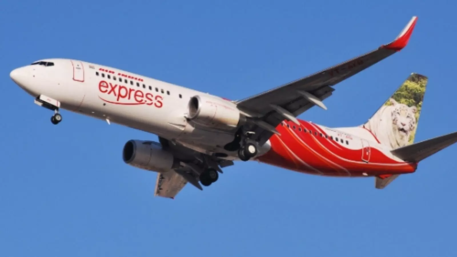 Air India Express Aircraft makes Emergency landing at Kozhikode Airport