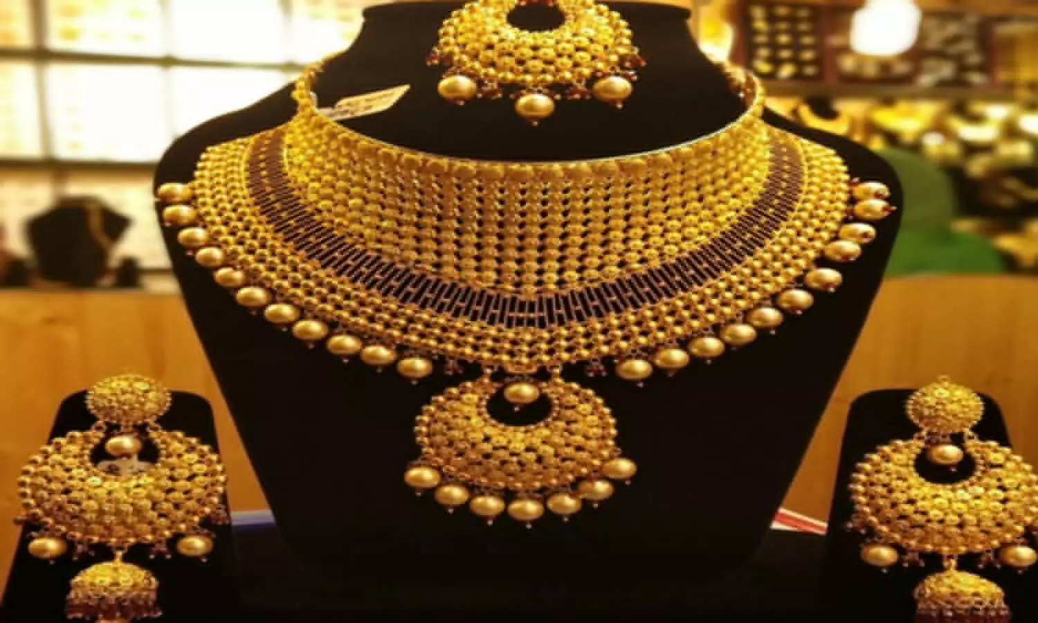 Gold Silver Price Today: Gold at Rs 48,000; Silver trades flat