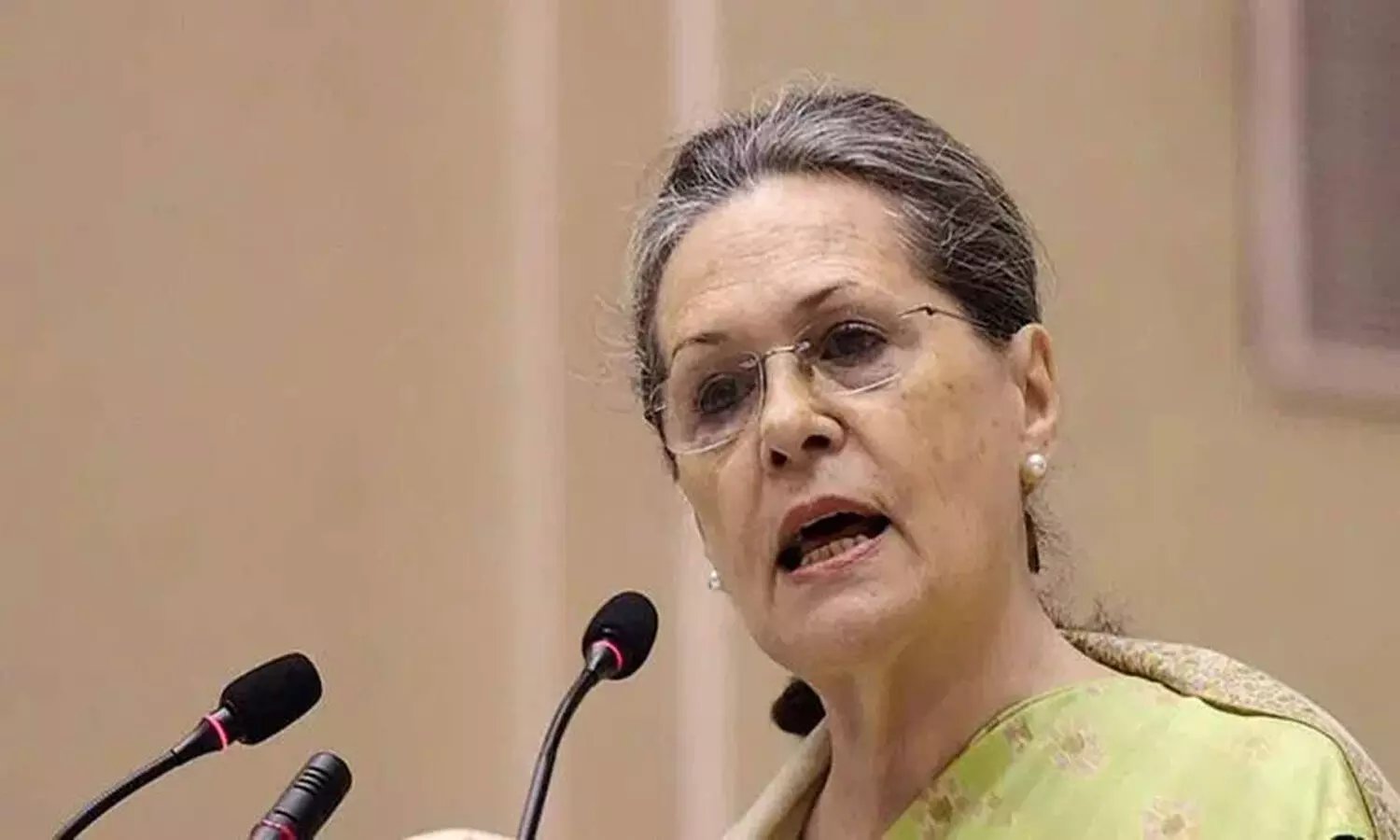 Time to wake up: Sonia Gandhis video message to govts on Covid crisis