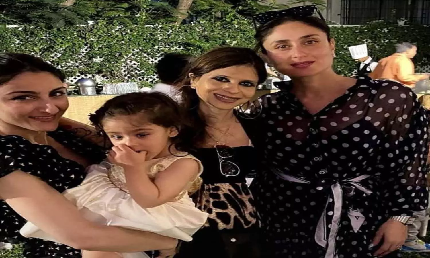 Kareena Kapoor, Saba & Soha Ali Khans UNSEEN pic with Inaaya; Fans say royalty in frame