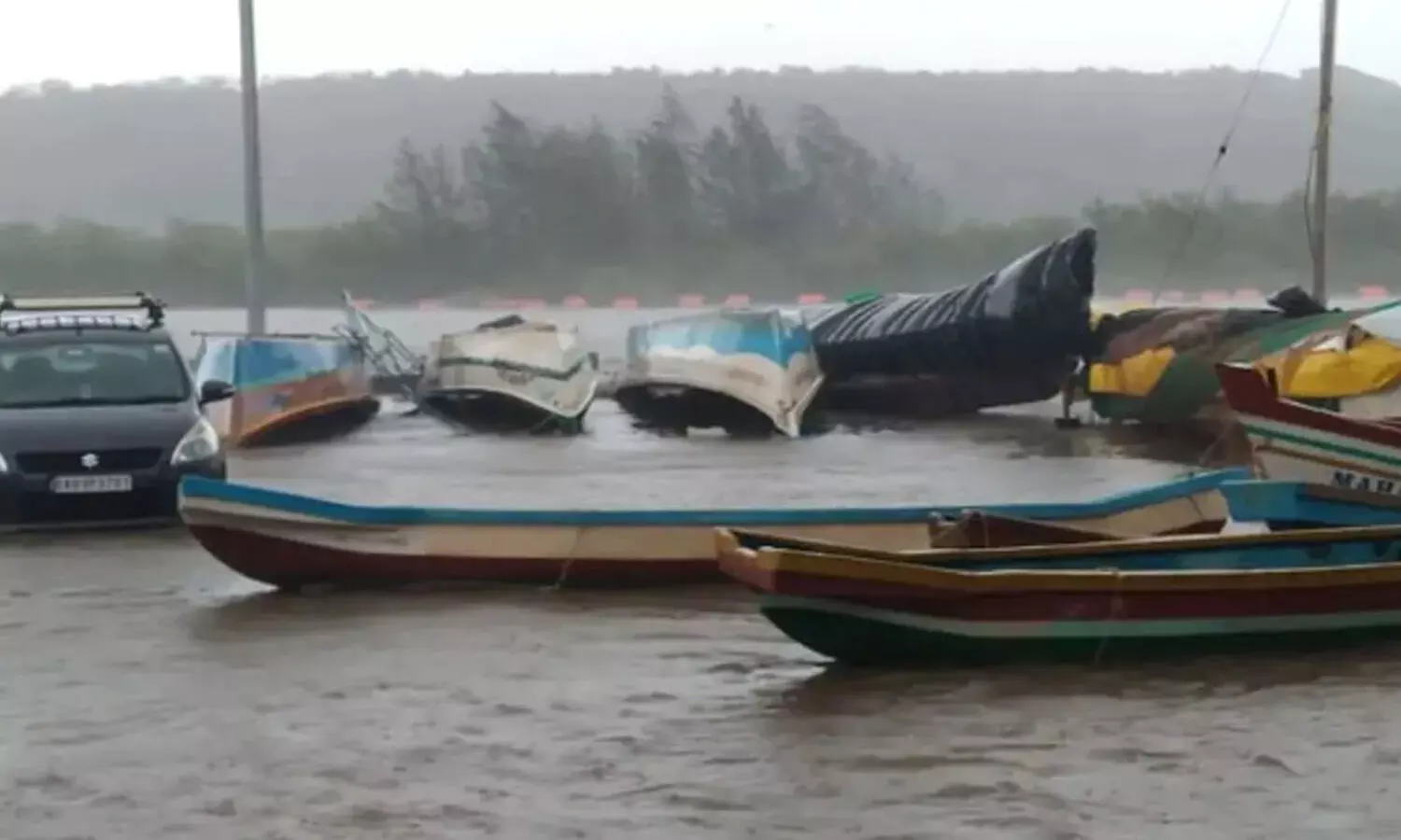 Cyclone Tauktae: 11 people died in 5 States; Heavy Rain alert in Mumbai