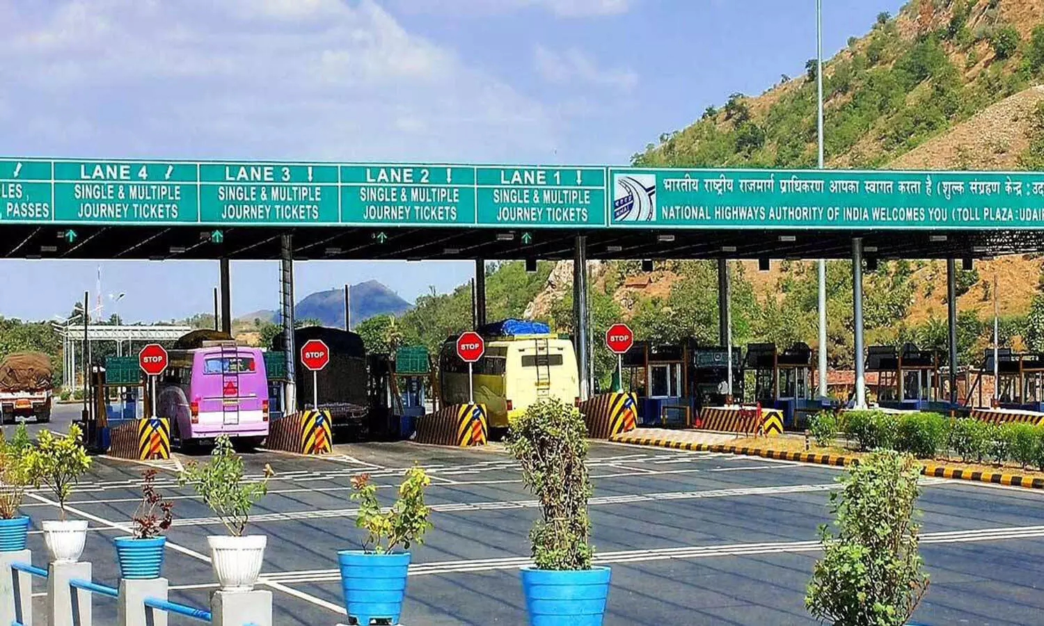 New toll plaza rules: No toll tax to be paid if wait time exceeds 10 seconds