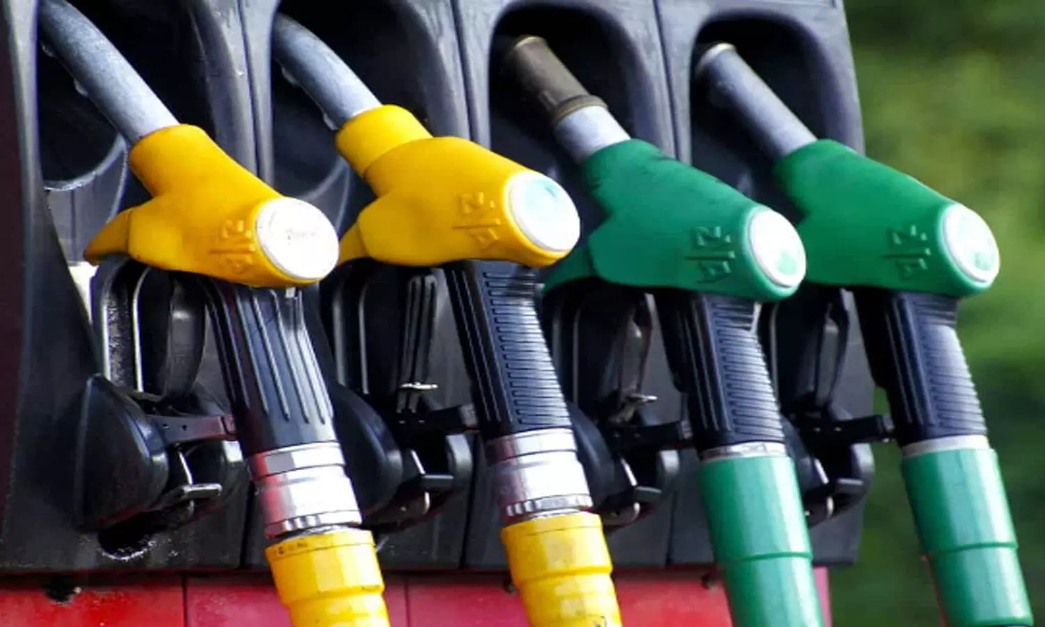 Petrol Diesel Price: Fuel rates touch new highs again, Check!