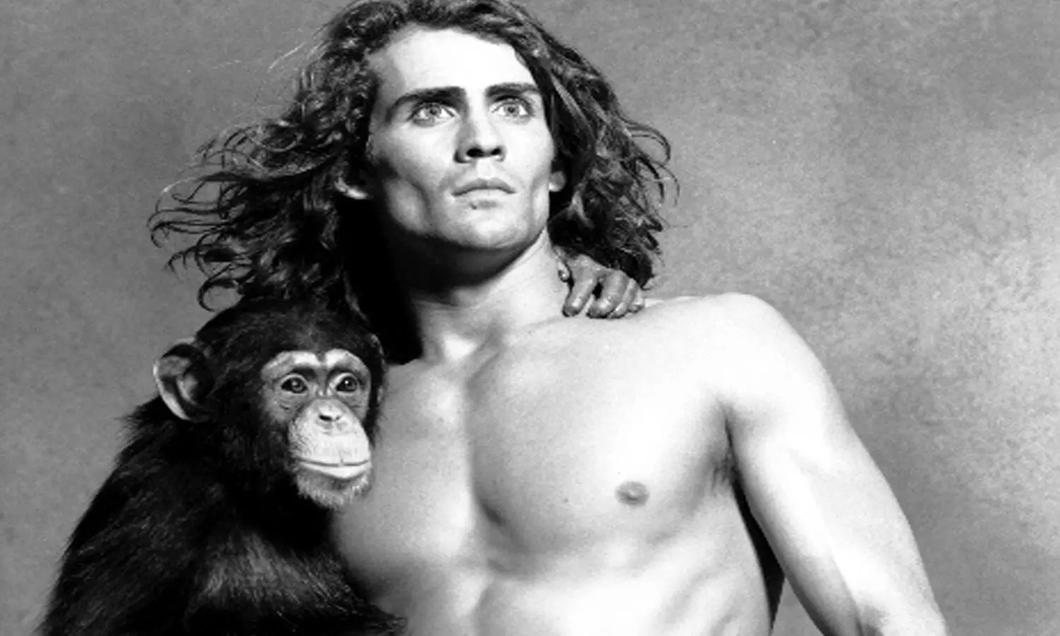 Tarzan Actor Joe Lara dies in Plane Crash