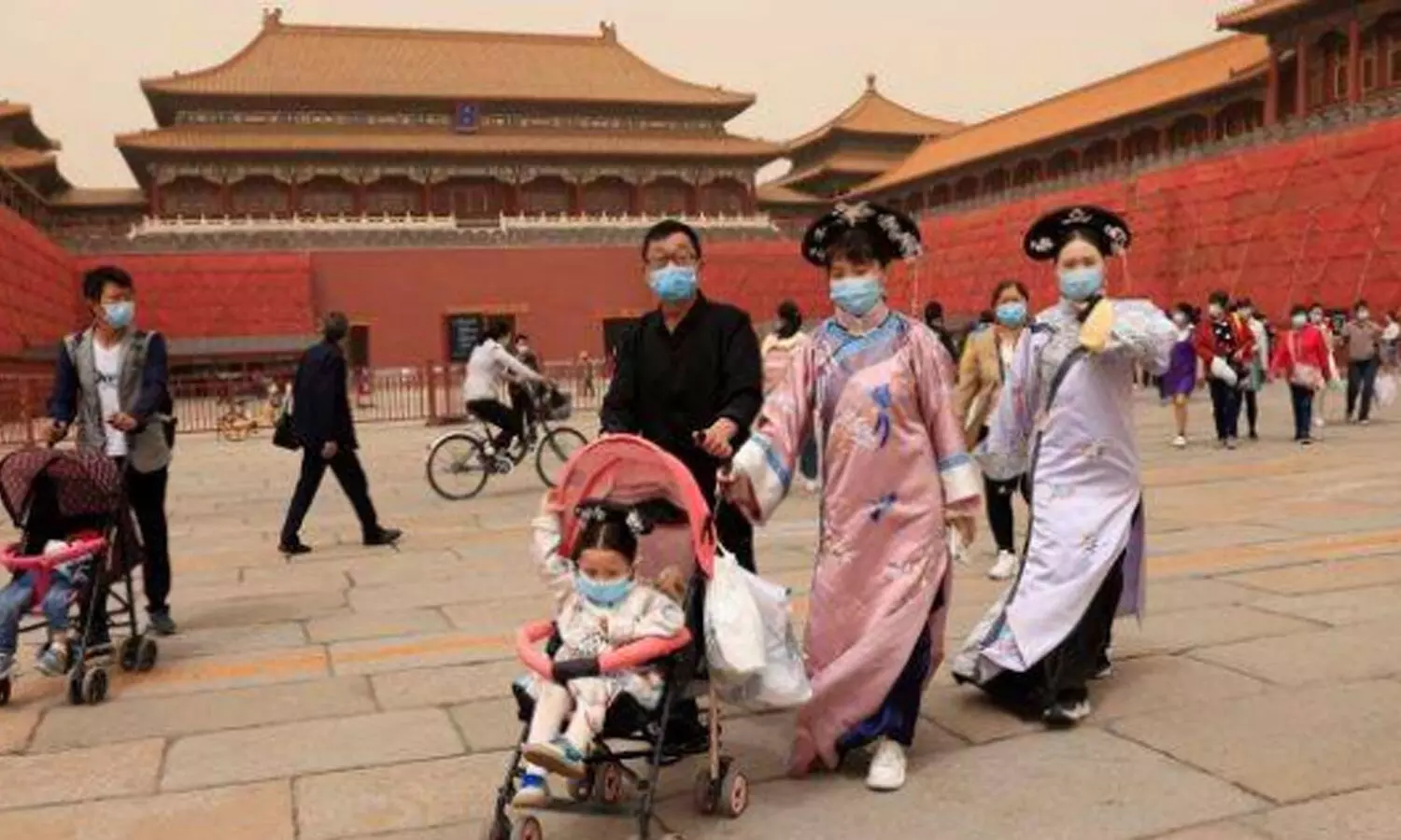 China to allow couples to have three Children