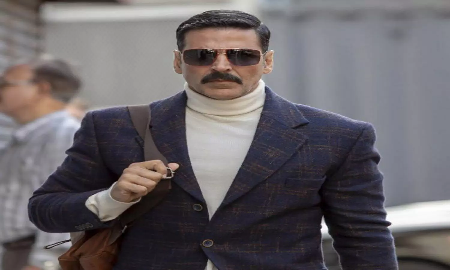 Akshay Kumar CONFIRMS Bell Bottoms theatrical release on July 27, 2021