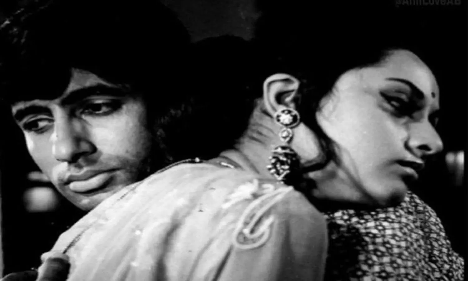 Amitabh Bachchan goes down memory lane with Jaya Bachchan; shares photo from film Bansi Birju