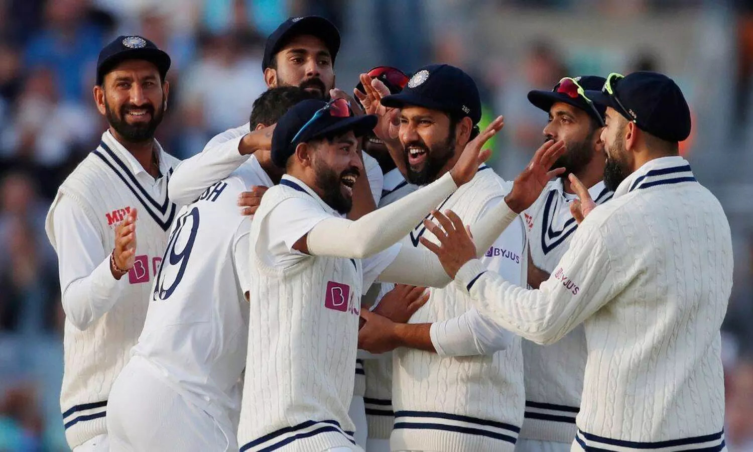 India vs England 4th Test: India pile pressure, need 4 wickets to win
