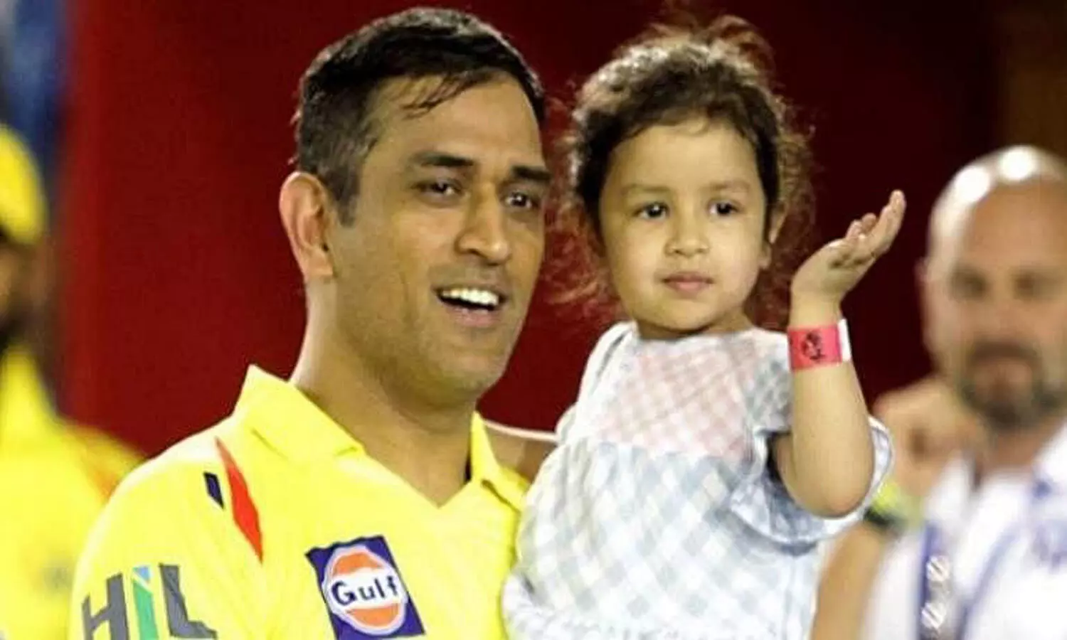 MS Dhoni finishes match with a SIX, wife Sakshi and daughter Ziva celebrate from stands