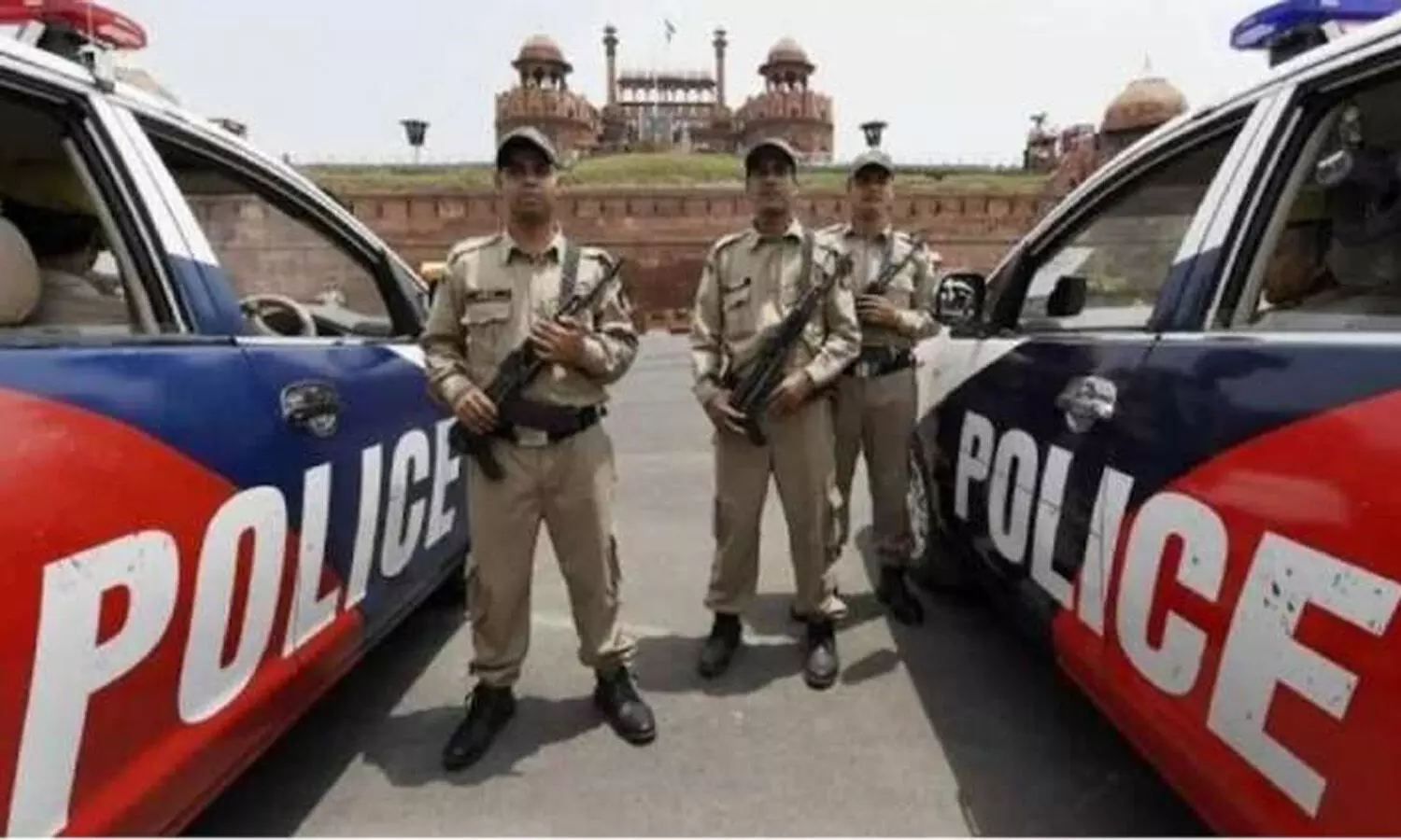 Delhi Terror Attack: Pakistani terrorist arrested from Laxmi Nagar, AK47 & weapons recovered