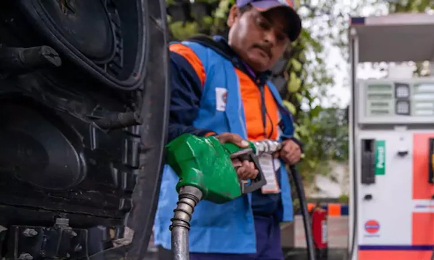 Petrol Diesel Price Today: Fuel rates increase again, Check here!