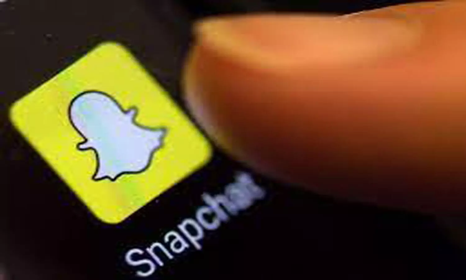 Take screenshots on Snapchat without letting your friends know; heres how