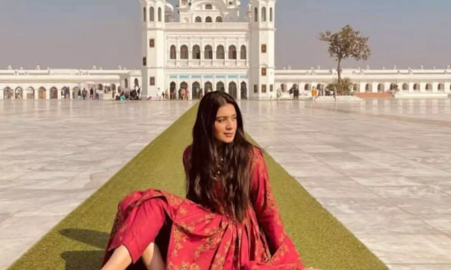 Pakistani model poses bare head for womens clothing ad in Kartarpur Sahib Gurdwara, stirs controversy