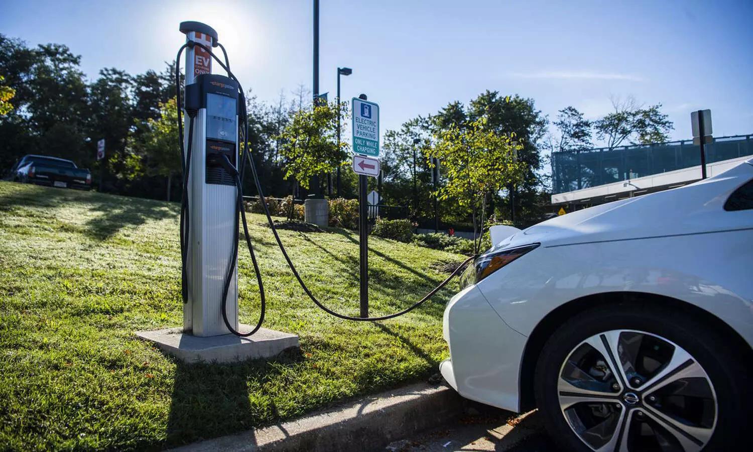 Before Purchasing an EV, Find Out How Much Charging Will Cost in Your City