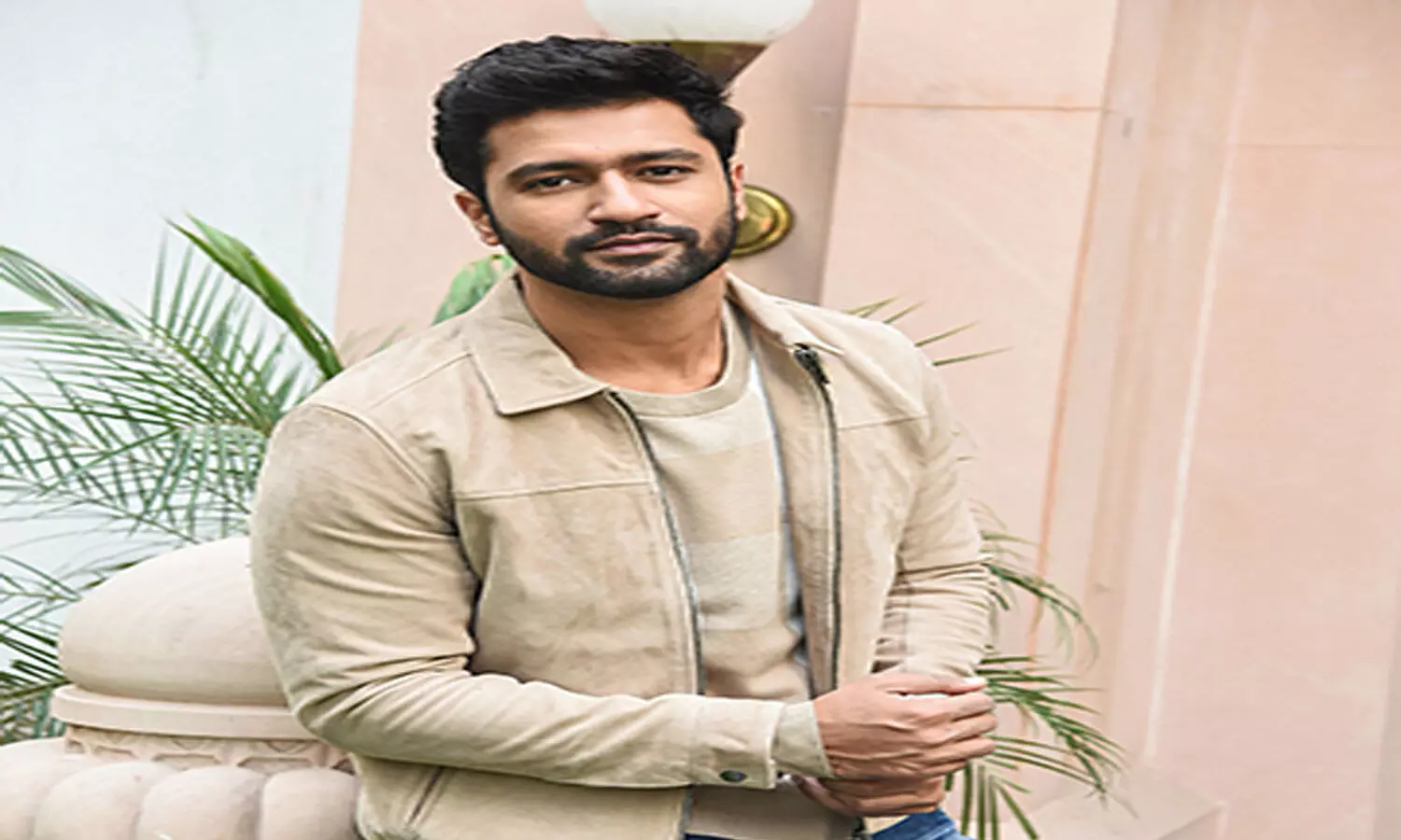 Complaint filed against Vicky Kaushal for allegedly using fake number plate in movie with Sara Ali Khan