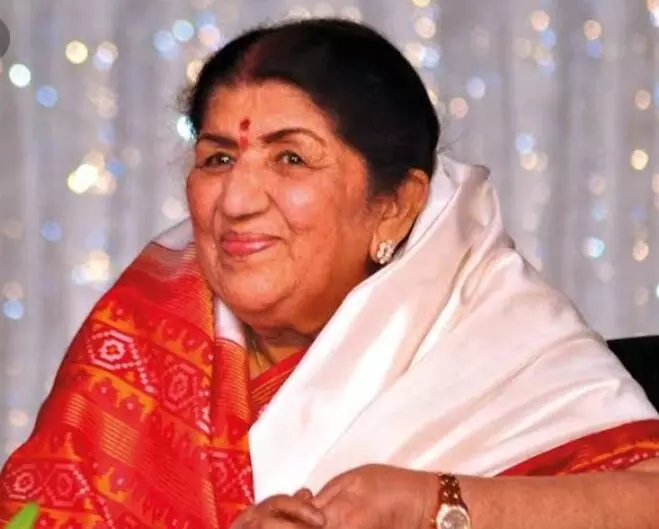 Lata Mangeshkar is conscious, will have to wait for discharge says doctor