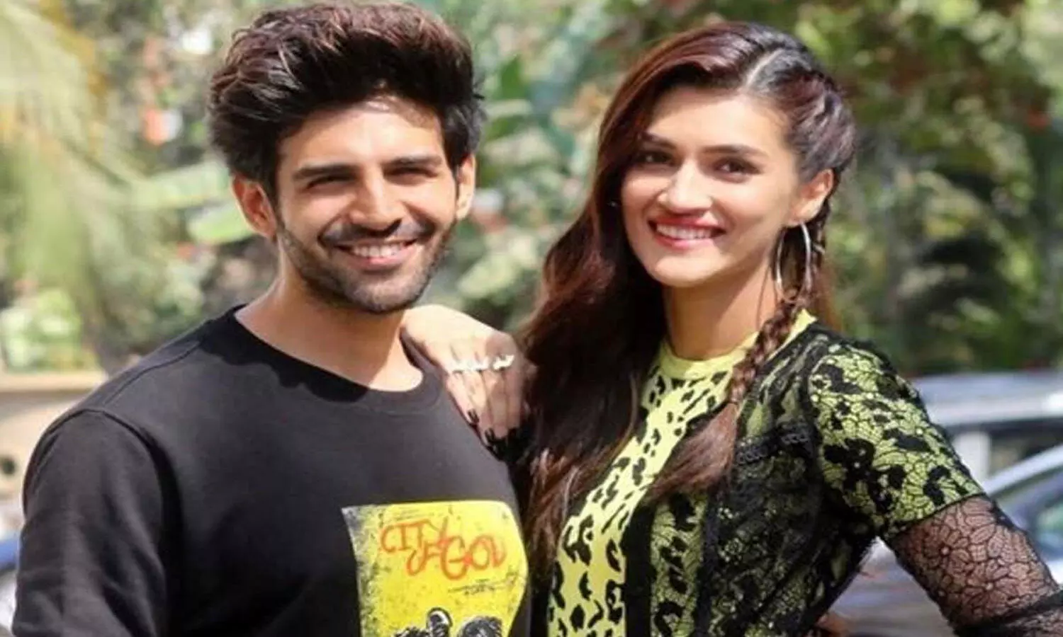Kartik Aaryan shares happy PIC with Kriti Sanon as he wraps another schedule of Shehzada