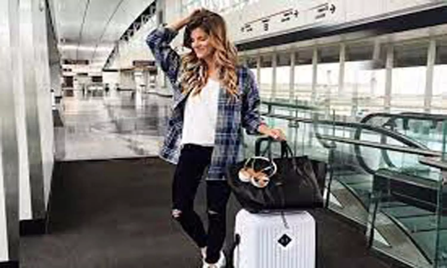 Comfy Style: Travel Outfits to Increase Your Sanity This Holiday