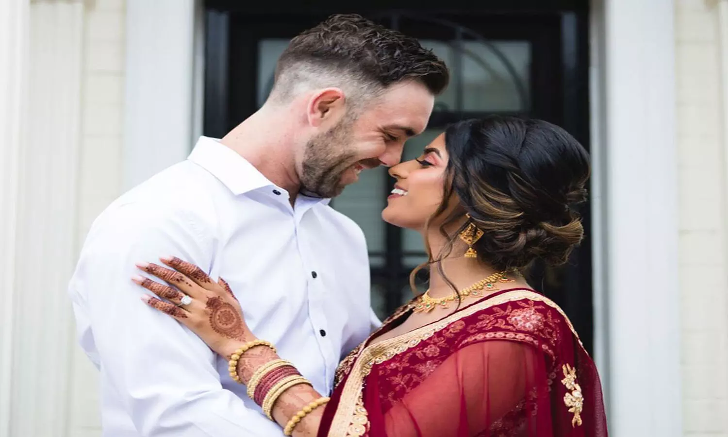 IPL 2022: Glenn Maxwell gets engaged with girlfriend Vini Raman, couples KISSING pic goes viral