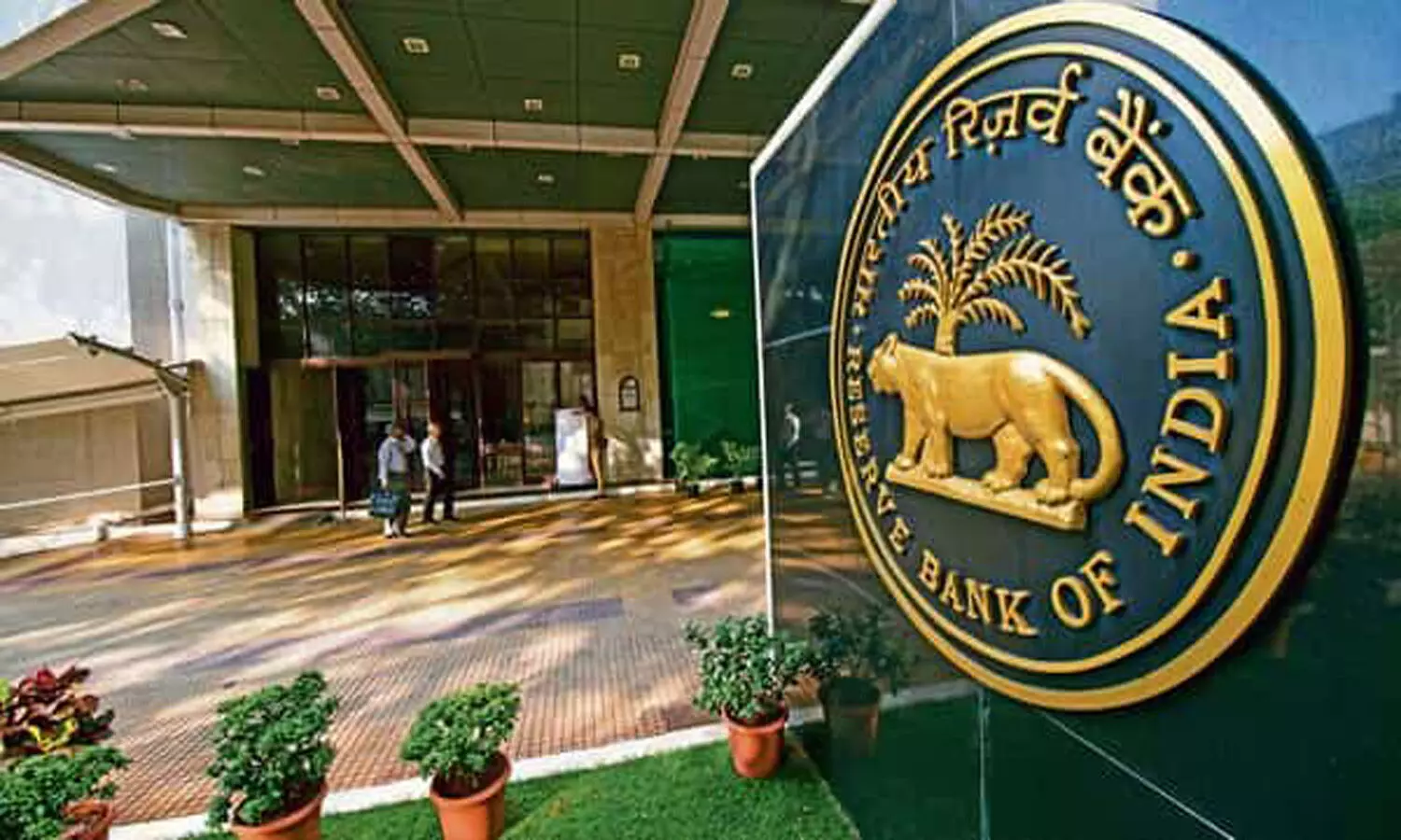RBI Holds Steady: Repo Rate Remains Unchanged at 6.5%