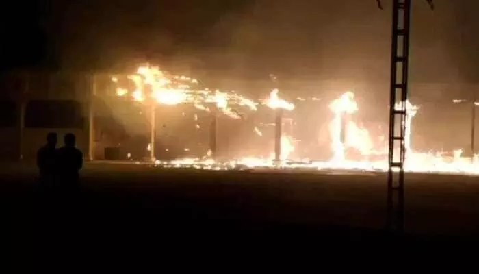 Massive fire in Gurugram, 35 fire tenders rushed to spot