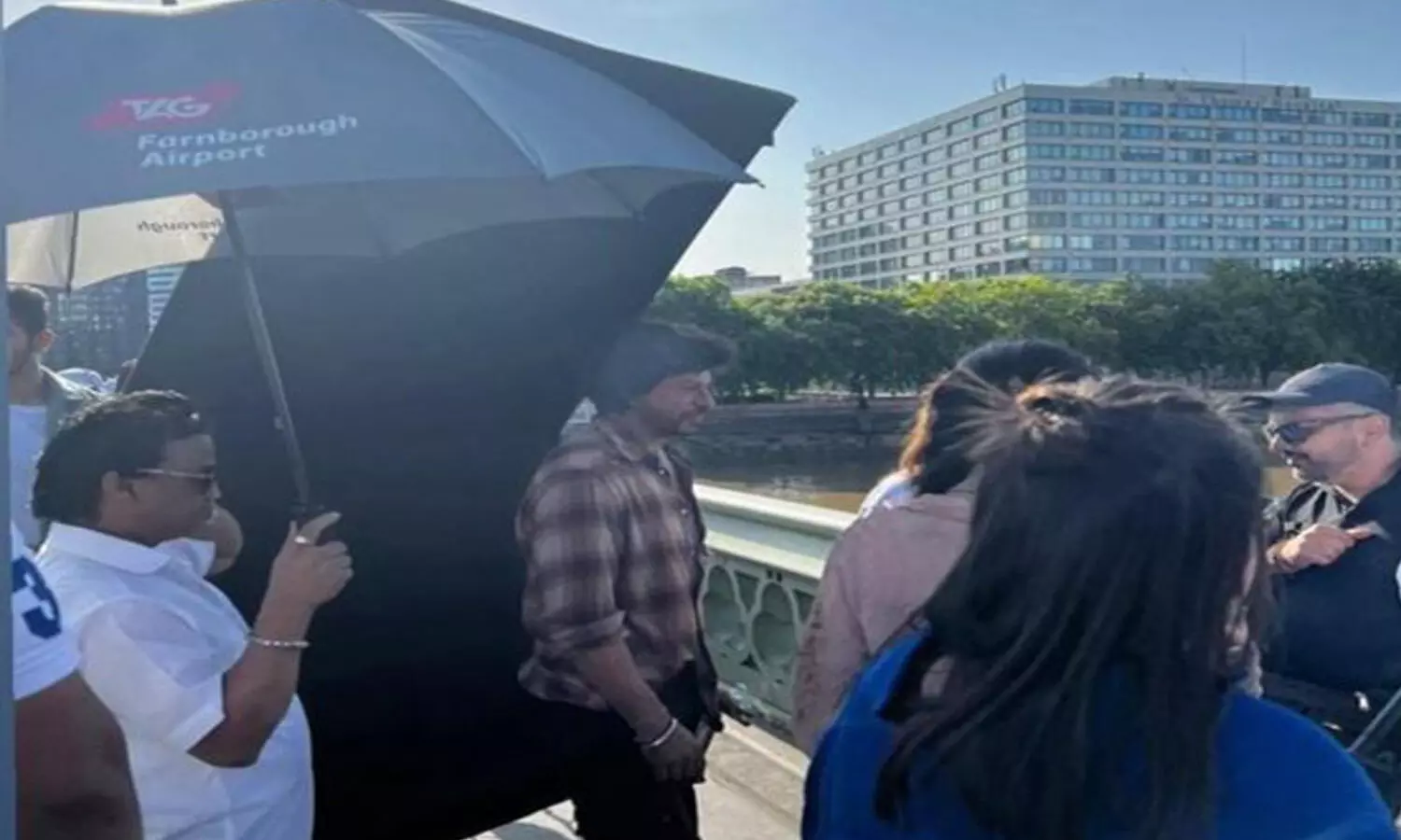 Shah Rukh Khans messy look from Dunki LEAKED; Actor spotted shooting for the film in London