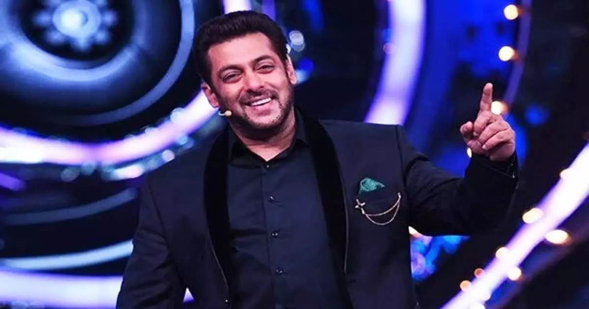 Bigg Boss 16 Promo: Salman Khan reveals the contestant who is not being himself on the show