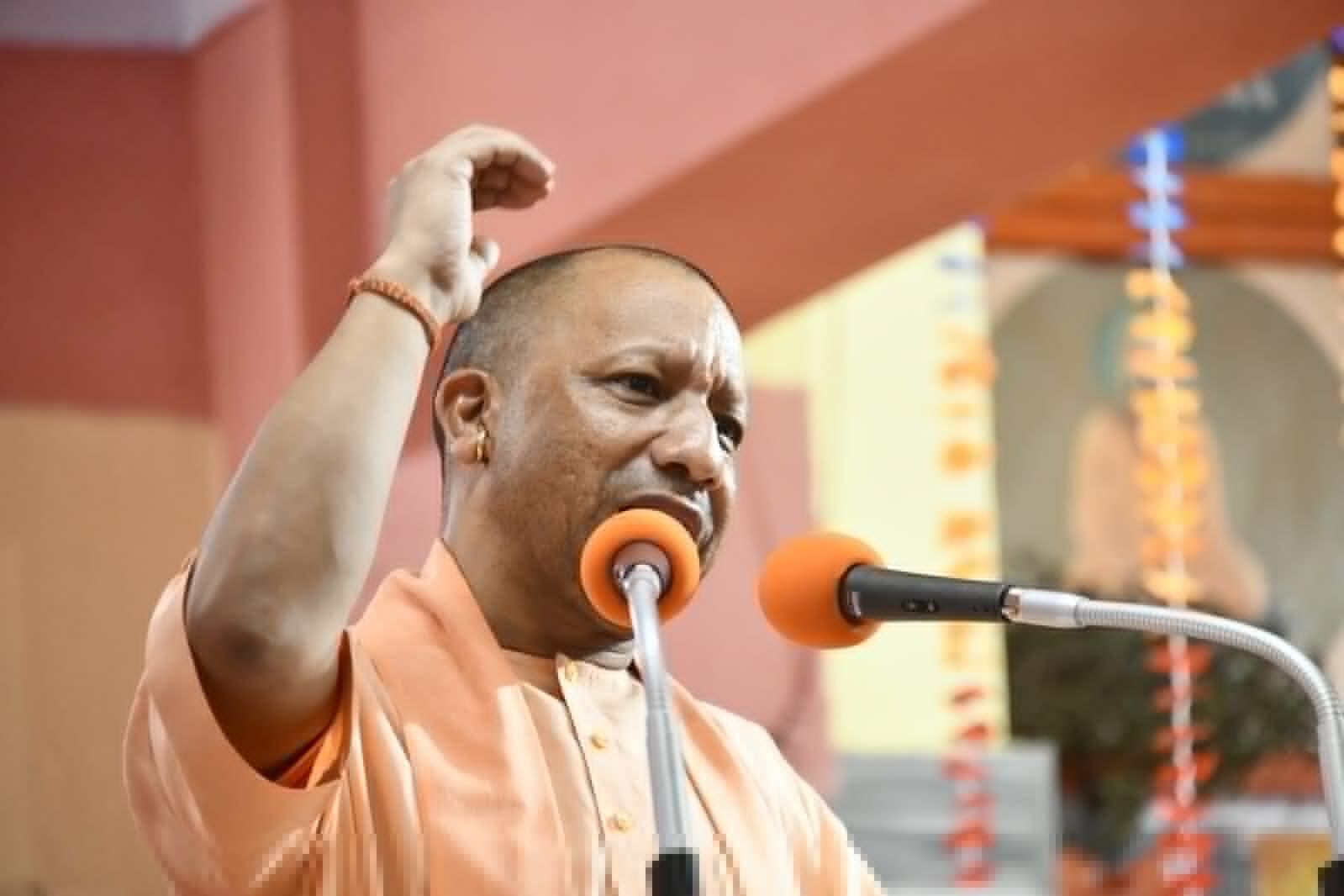 Cong’s barbaric face exposed during Emergency: Yogi