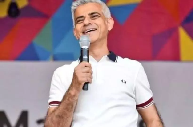 London Mayor wants Bollywood to remake Amar Akbar Anthony
