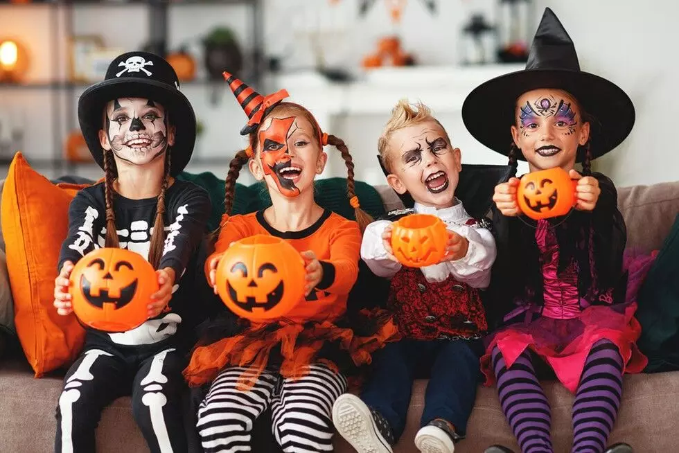 Halloween Party 2023: Want to organise childrens Halloween party at low cost, plan the party like this