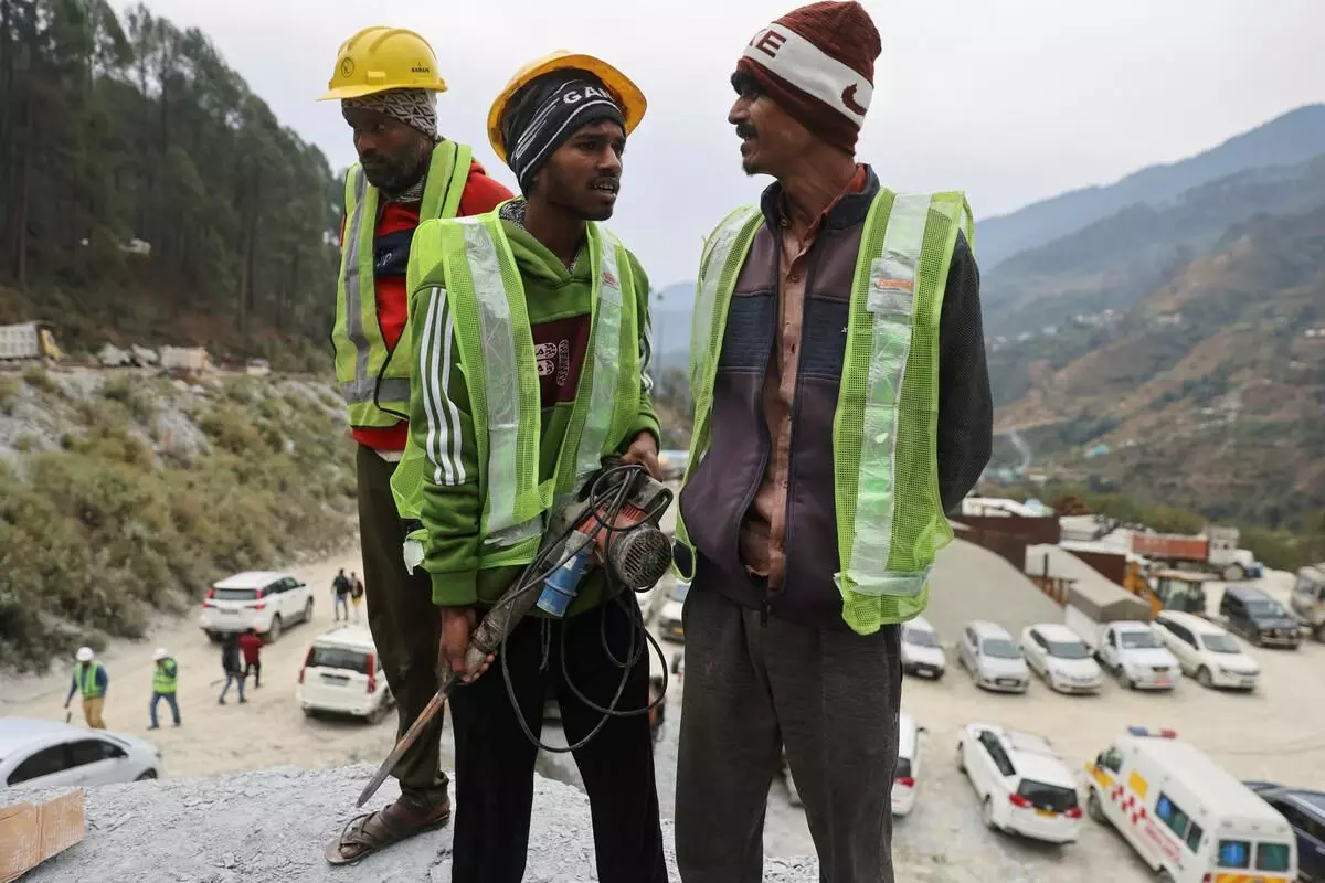 Money rains on Ratminers, who rescued trapped workers in Silkyara tunnel