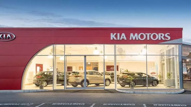 Kia Motors Prepares to Launch Its New Carnival in India in 2024, Highlights Emerge During Testing