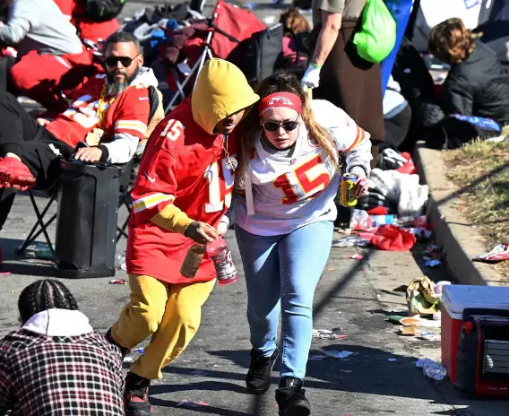 Firing during post-Super Bowl parade in Kansas City, US, 1 killed and 21 injured