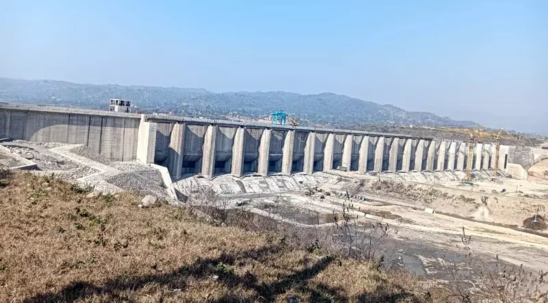 India stops water of Ravi river from going to Pakistan by building a dam