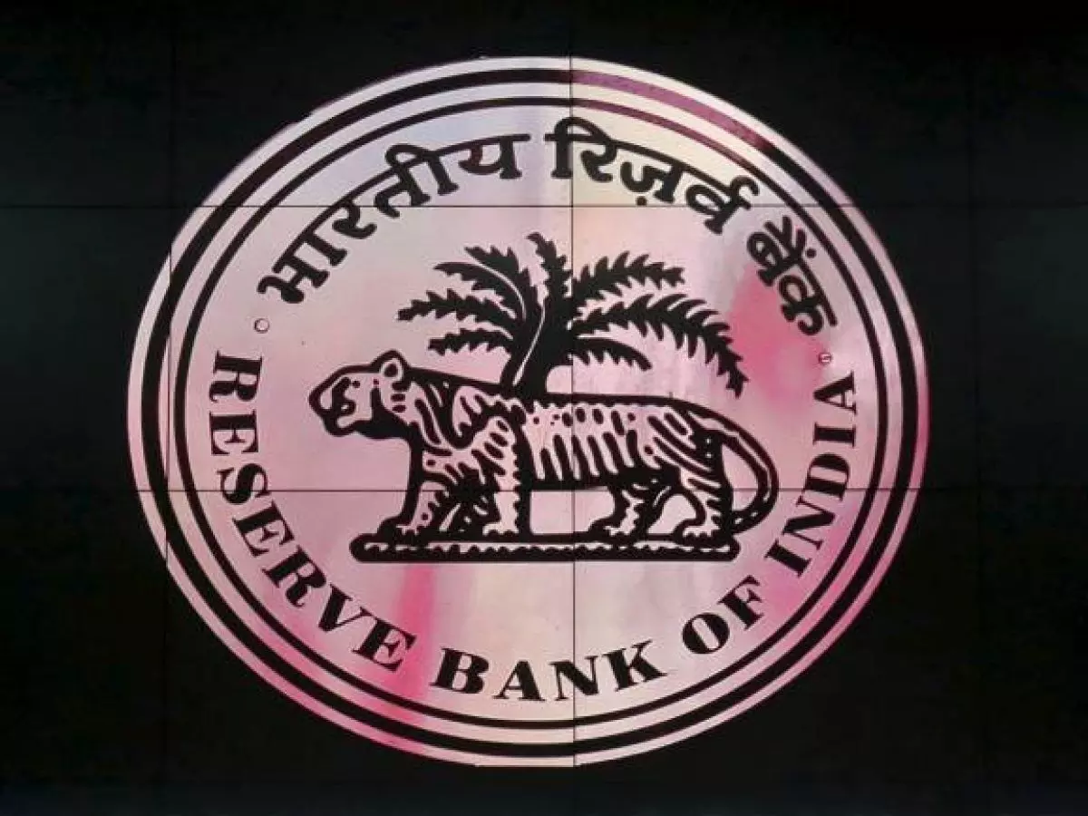 RBI Opposes PIL Against Paytm