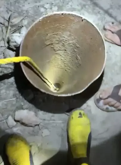 Child falls into 50 feet deep borewell pipe of Delhi Jal Board, NDRF starts rescue operation
