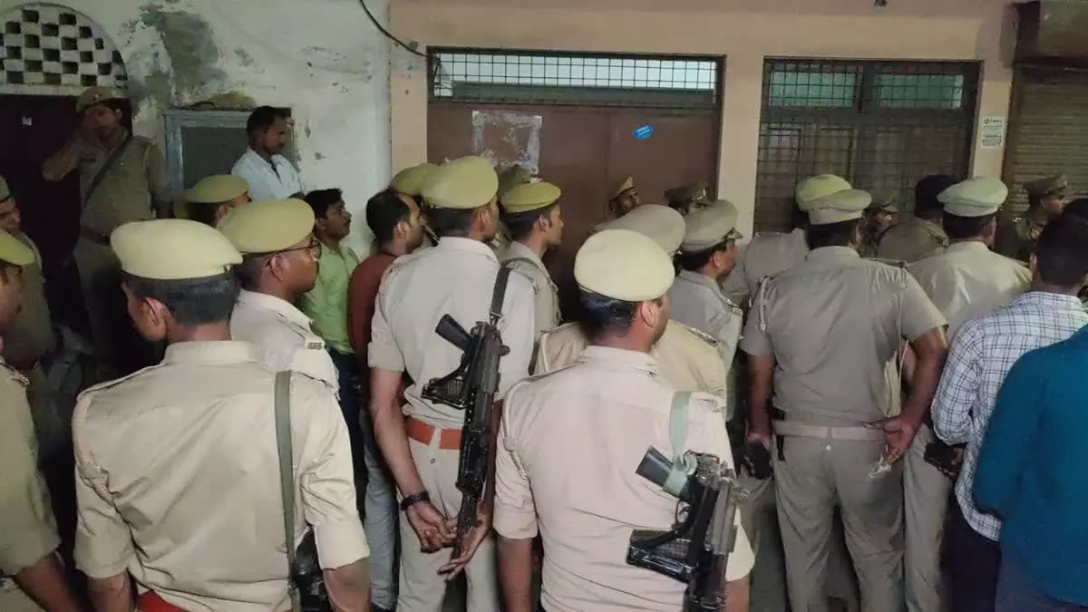 Two constables of UP Police found dead in womans house, no suicide note found