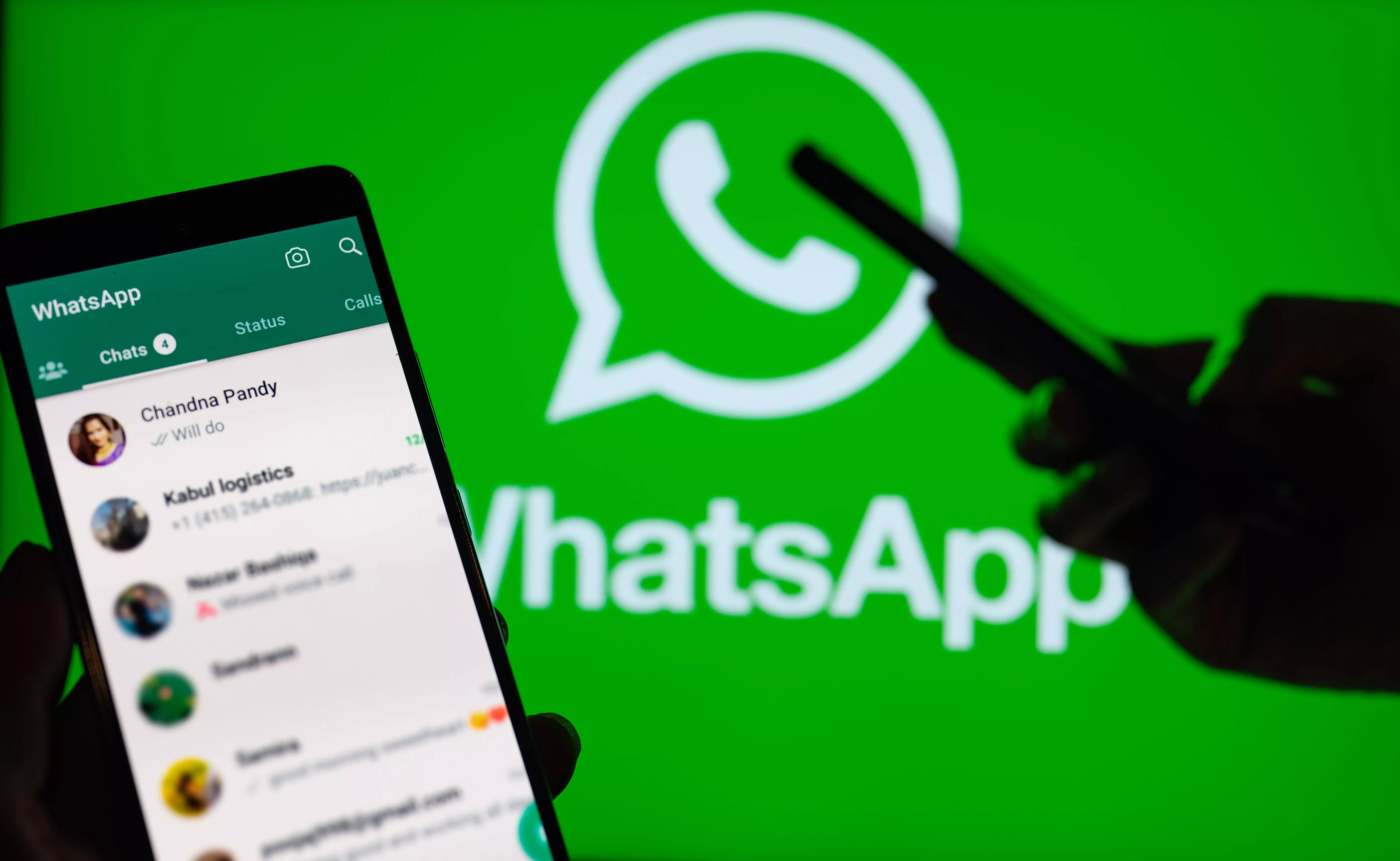 WhatsApp Beta Testing New Feature to React to Images and Videos with Emojis