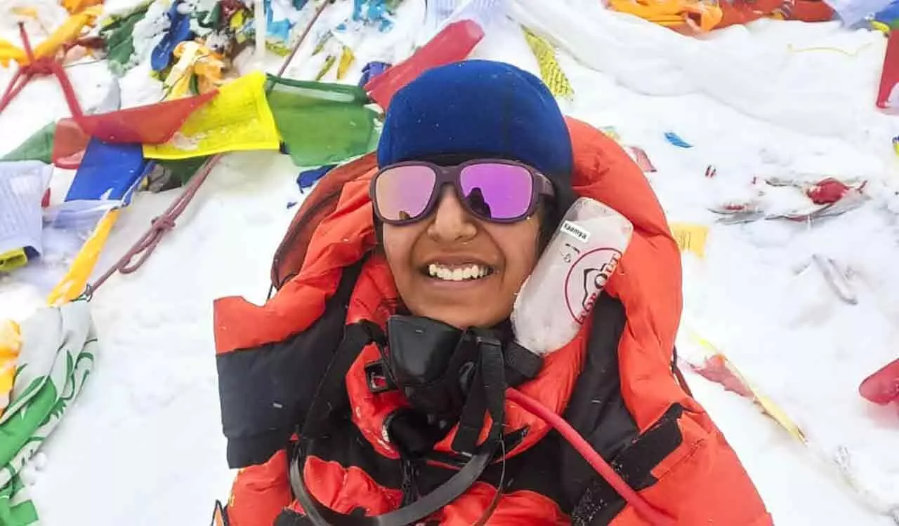 Mumbai girl becomes youngest Indian to scale Mt Everest 