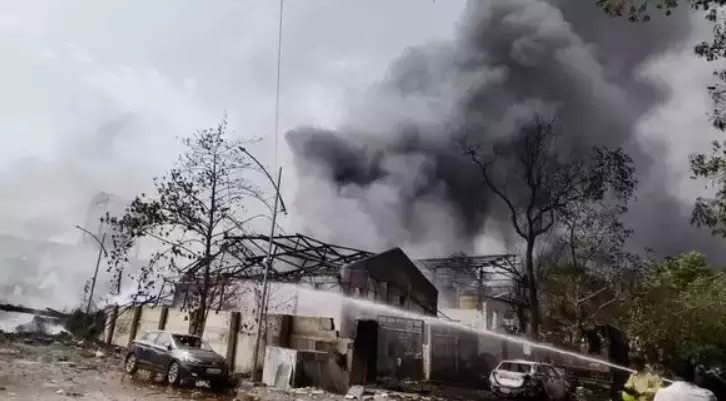 Six killed in fire at chemical company in Dombivali caused by boiler explosion, many injured