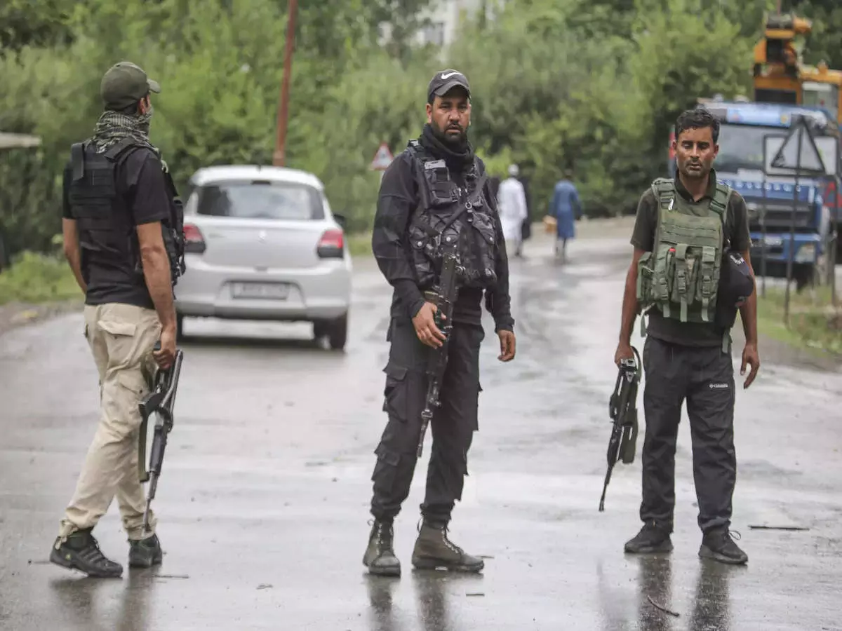 Maharashtra: 12 Naxalites killed in Gadchiroli, CM Shinde praises officers and soldiers involved in operation Maharashtra: 12 Naxalites killed in Gadchiroli, CM Shinde praises officers and soldiers involved in operation