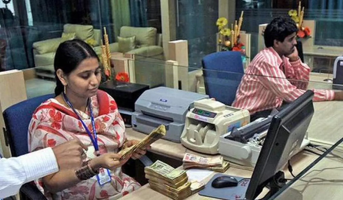 Indian Banks Reassure Public: ATMs Fully Functional, Digital Payments Uninterrupted