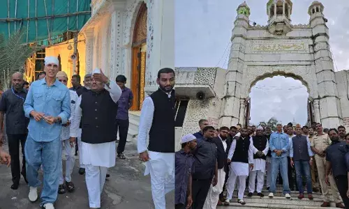 Akshay Kumar Donates a Shocking Amount at Haji Ali Dargah: Heres How Much Akshay Kumar Donates a Shocking Amount at Haji Ali Dargah: Heres How Much