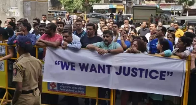 Massive protest against sexual abuse of 4-year-old girls in Thane school, stones thrown at police