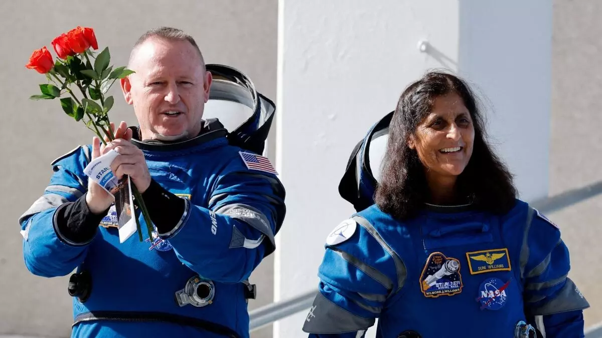 How will Sunita Williams, who is stuck in space, return? What are the 3 big risks