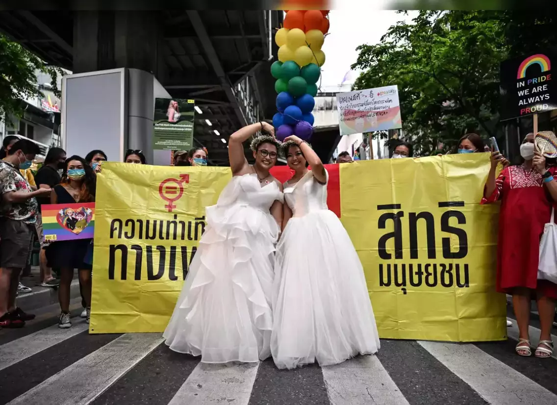 Gay marriage bill gets royal support in Thailand