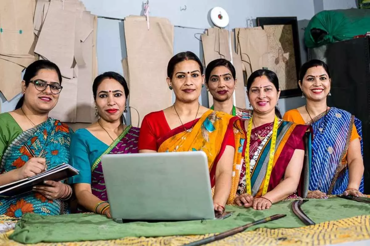 Pilot Projects in Bahraich Empower Women Entrepreneurs and Public Health