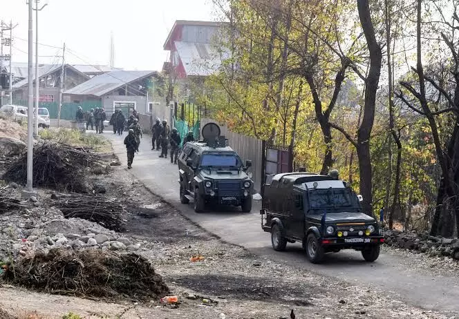 Kashmir: Trekkers trapped after Zabarwan encounter in Kashmir, saved with the help of police