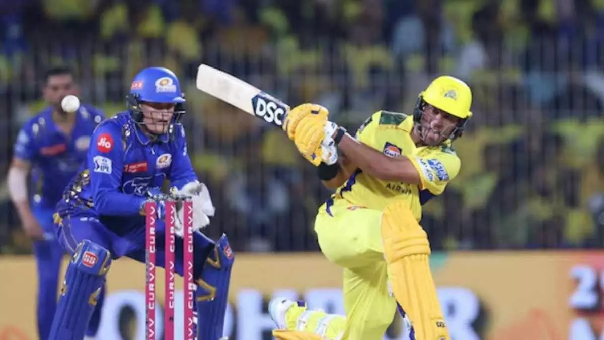 IPL: CSK defeats MI